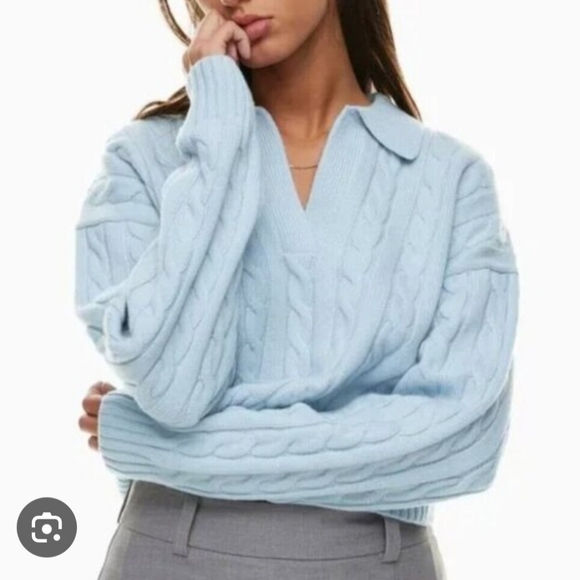 Aritzia Sunday Best Wool Lottie V-Neck Sweater / baby blue - Picture 3 of 9